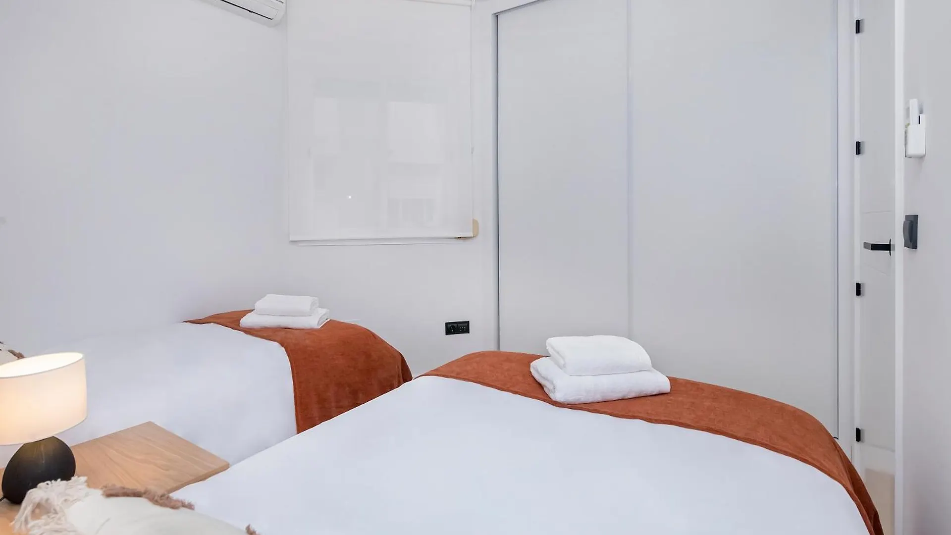 San Rafael & Parking Apartment Malaga