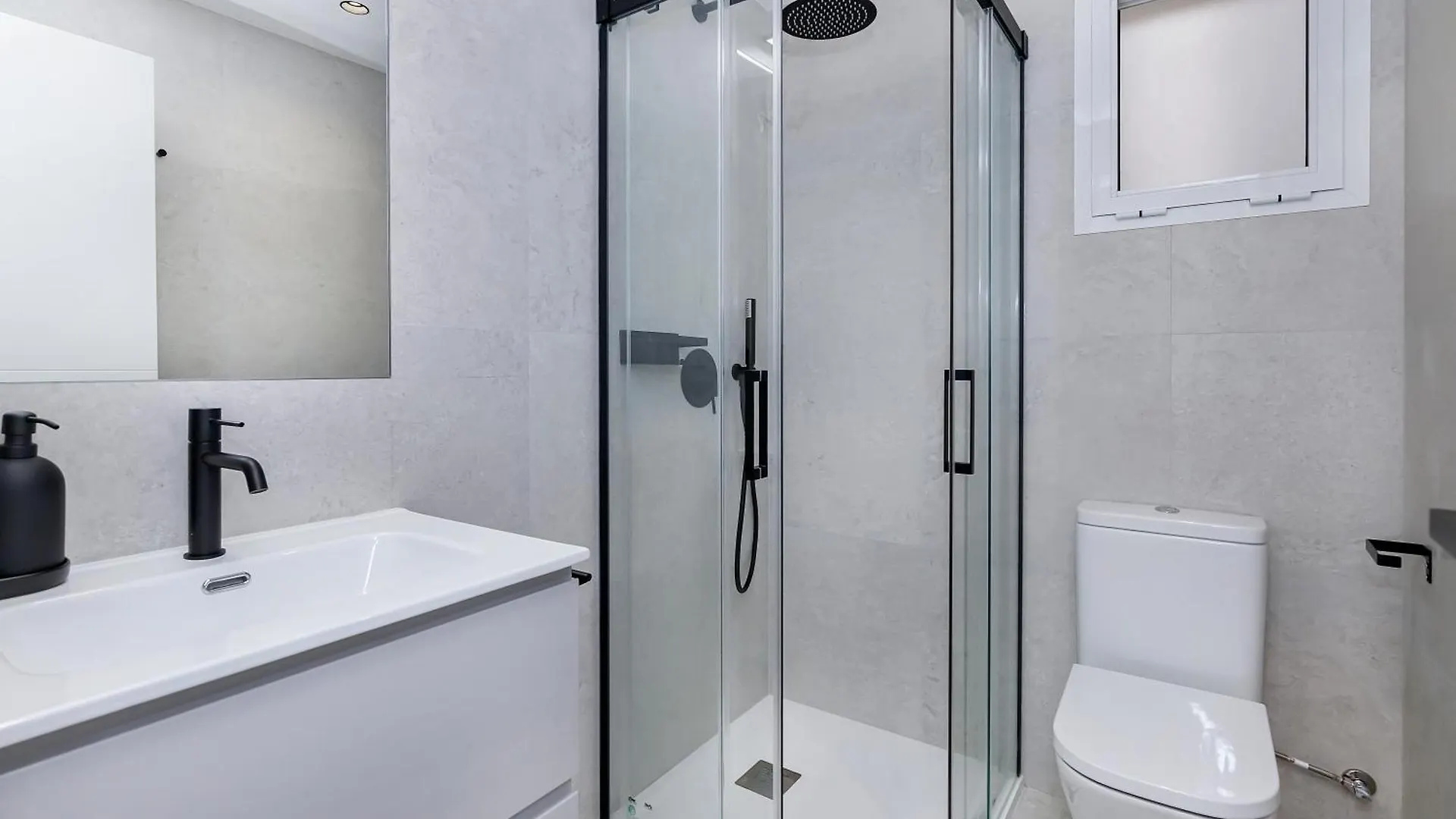 San Rafael & Parking Apartment Malaga Spain